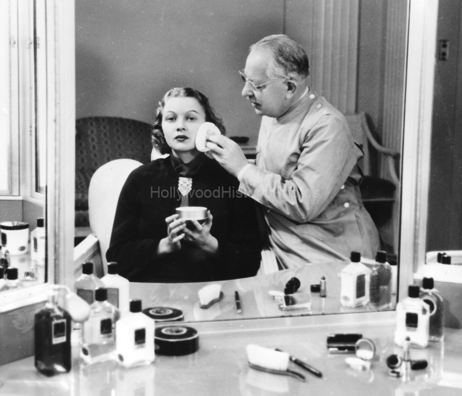 Max Factor 1937.jpg